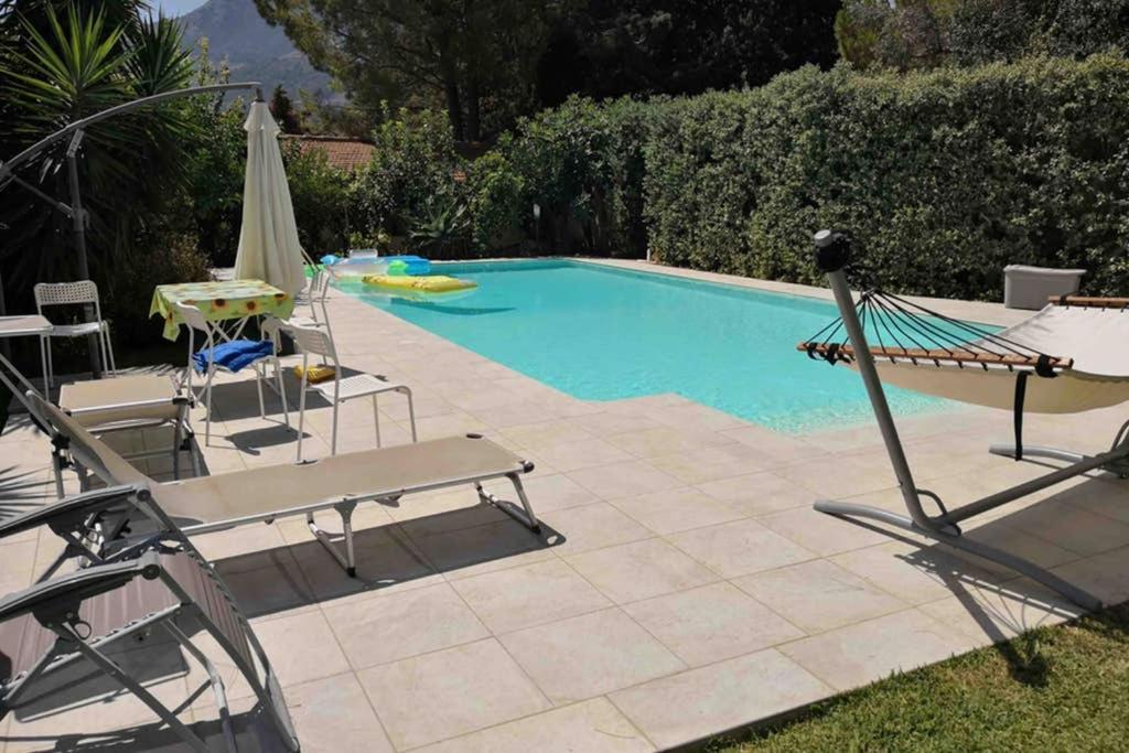 מונריאלה Villa Tiziana מראה חיצוני תמונה