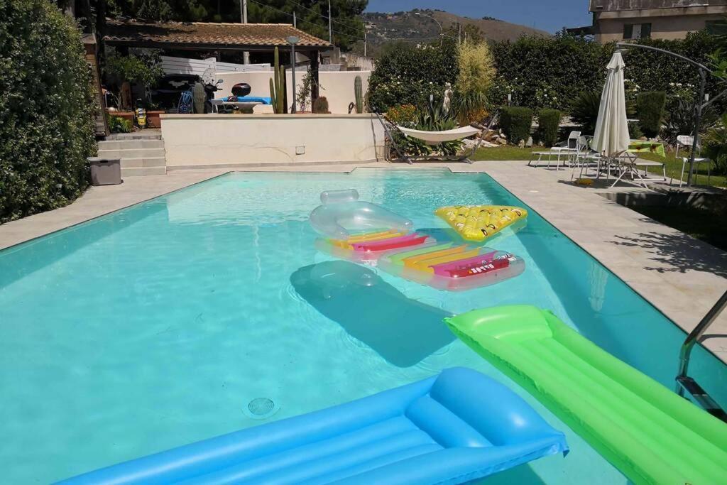 מונריאלה Villa Tiziana מראה חיצוני תמונה