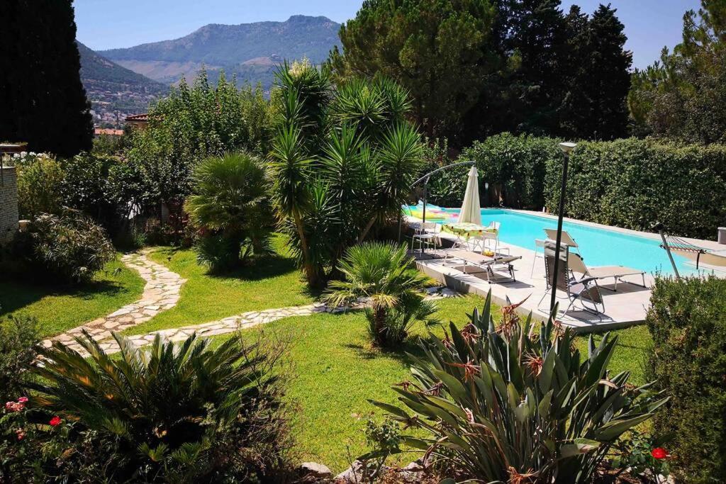 מונריאלה Villa Tiziana מראה חיצוני תמונה